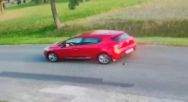Potrąciła dziewczynkę i odjechała