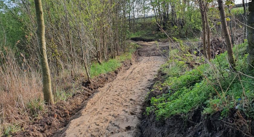 Budują ścieżkę nad Jeżewkiem. Łącznie ma powstać 800 metrów traktu