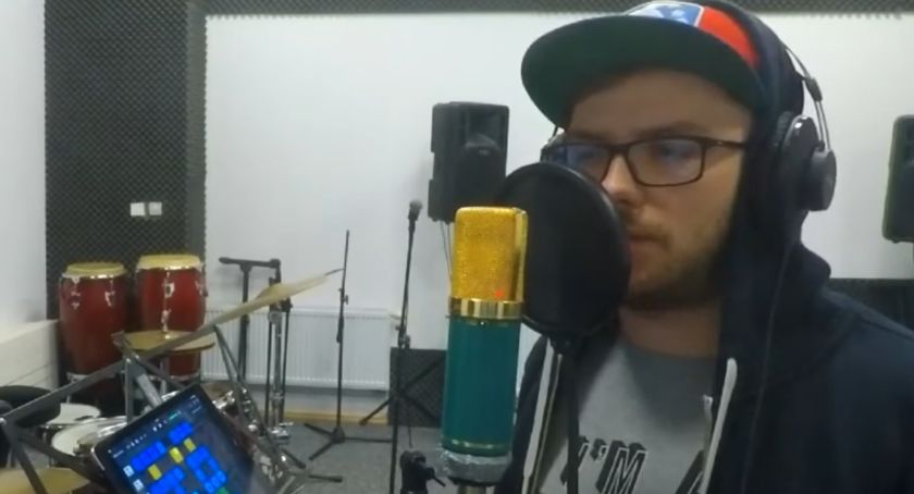 Dj Czester nominował burmistrza Kułakowskiego w #hot16challenge2