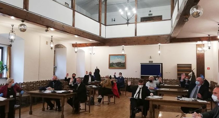 Nowska tarcza antykryzysowa zatwierdzona przez radnych