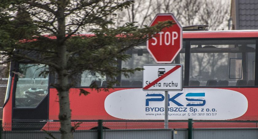 Ponad tysiąc mieszkańców jest odciętych od komunikacji publicznej