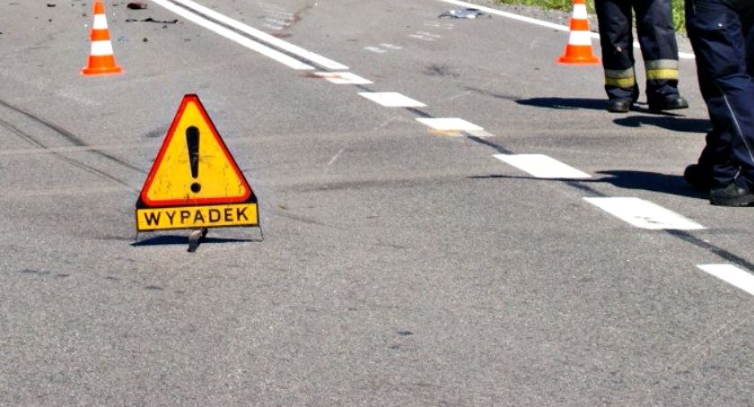 Wypadek w miejscowości Bramka z udziałem czterech samochodów. Jedna osoba trafiła do szpitala