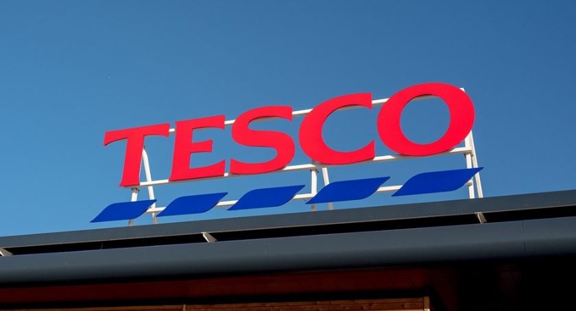 Tesco sprzedaje 301 sklepów. Czy sieć planuje zupełnie