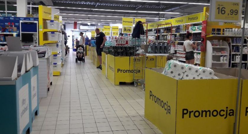 Świeckie Tesco zmieni nazwę. Sieć wycofuje się z Polski