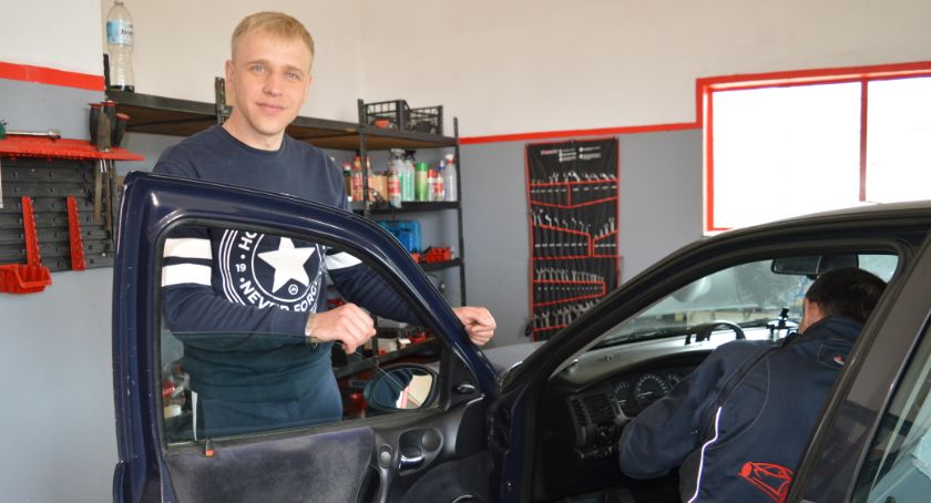 AutoHelp to nowy warsztat samochodowy w Świeciu. Sprawdźcie czy ceny są konkurencyjne