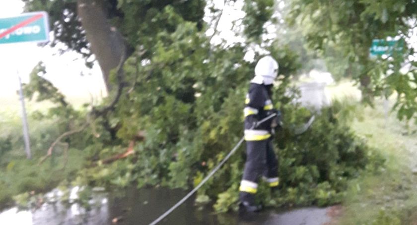 Wczoraj strażacy wyjeżdżali 12 razy. Dziś znowu mają być burze