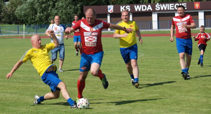 Aż 17 goli padło w towarzyskim meczu Jan Kosecki Team z Oldboys Świecie [ZDJĘCIA]