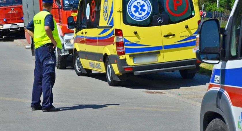Tragiczny wypadek w Grucznie. Dostawczy samochód wypadł z drogi