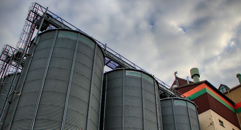 Inspekcja pracy bada wypadek w firmie Agri Plus w Krąplewicach. Jakie obrażenia ma poszkodowany?