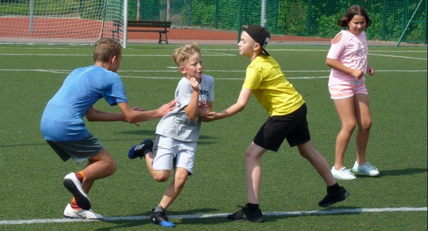 Trwa drugi turnus sportowych wakacji na orliku w Świeciu [ZDJĘCIA]