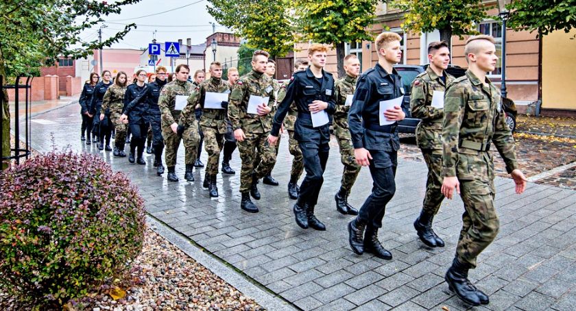 Szkoły dla dorosłych i młodzieży w jednym miejscu