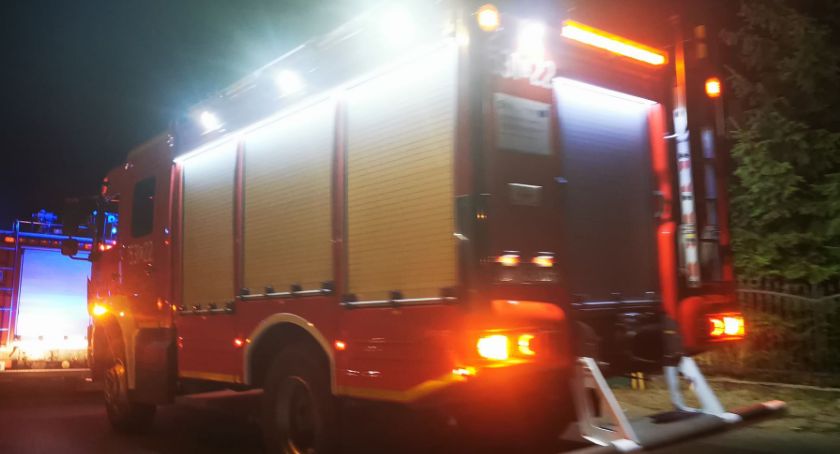 Pożar w Osiu. Paliło się poddasze budynku