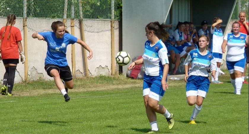 Piłkarki Strażaka Przechowo lepsze w sparingu od Mustanga Wielgie [ZDJĘCIA]