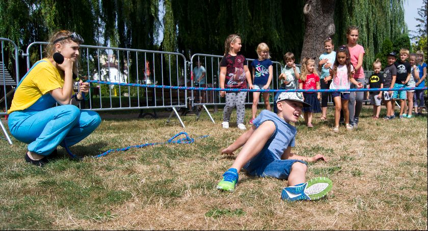 Teatr Maska w parku przy OKSiR. Zobaczcie co przygotowali dla dzieci [ZDJĘCIA]
