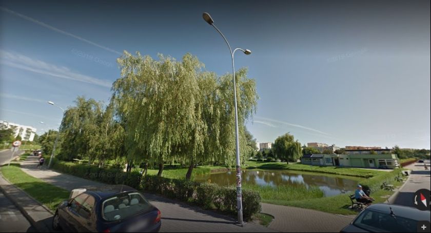 Oświetlenie przy Małym Blankuszu w Świeciu. Dlaczego nowe klosze zastąpiły stare i brudne?