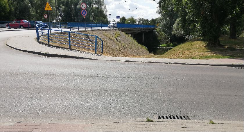 Na ulicy Wodnej w Świeciu brakuje przejścia dla pieszych. Dlaczego go tam nie ma?