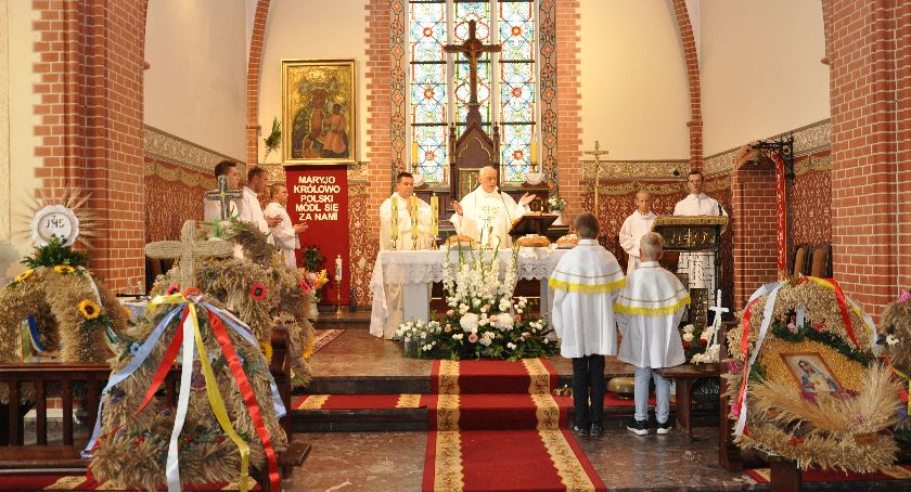 Msza święta dożynkowa w Bukowcu