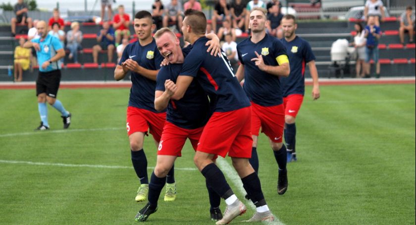 Dziś pucharowa środa, ale bez derby w Przysiersku. Fala Świekatowo i Pomorzanin Serock już awansowali