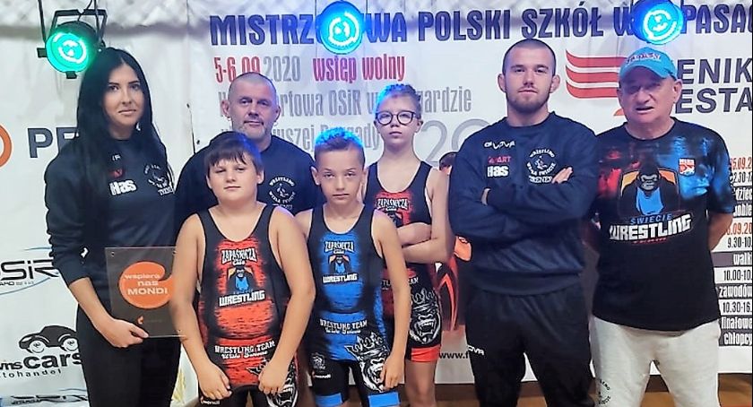 Zapaśnicy ze Świecia i Lniana dobrze walczyli na matach w Stargardzie i Ciechanowie