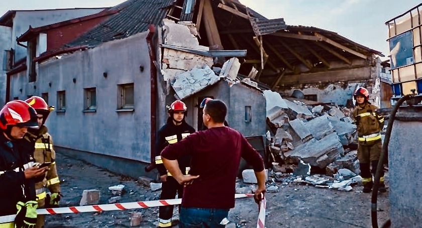 Chlewnia w Różannie zawaliła się, bo była nadmierne obciążona zbożem. Zginęło około 100 świń