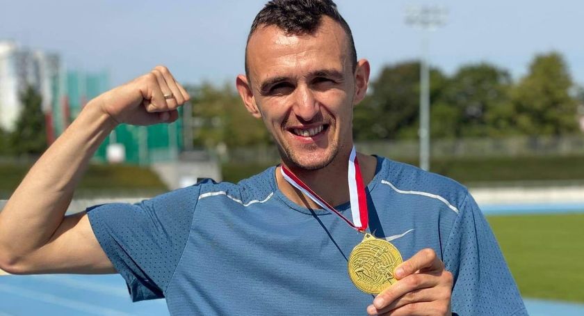 Michał Kulpa i Tomasz Rozumczyk przywieźli z mistrzostw Polski w lekkoatletyce po trzy medale