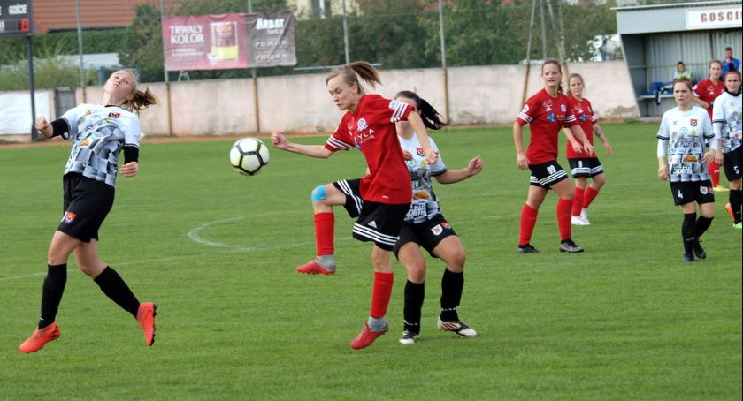 Piłkarki Strażaka Przechowo pokonały Fuksa Wielowicz [ZDJĘCIA]