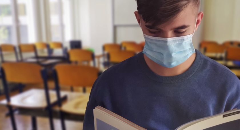 148 uczniów na kwarantannie. Zdalne nauczanie w SP 1 w Świeciu i SP w Przysiersku