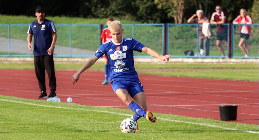 Seniorzy i juniorzy starsi Wdy Świecie przegrali z Zawiszą Bydgoszcz
