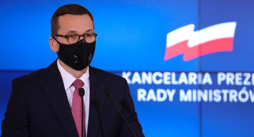 Od jutra cmentarze zamknięte. - Kto może niech w najbliższych tygodniach pracuje zdalnie - zaapelował premier Mateusz Morawiecki
