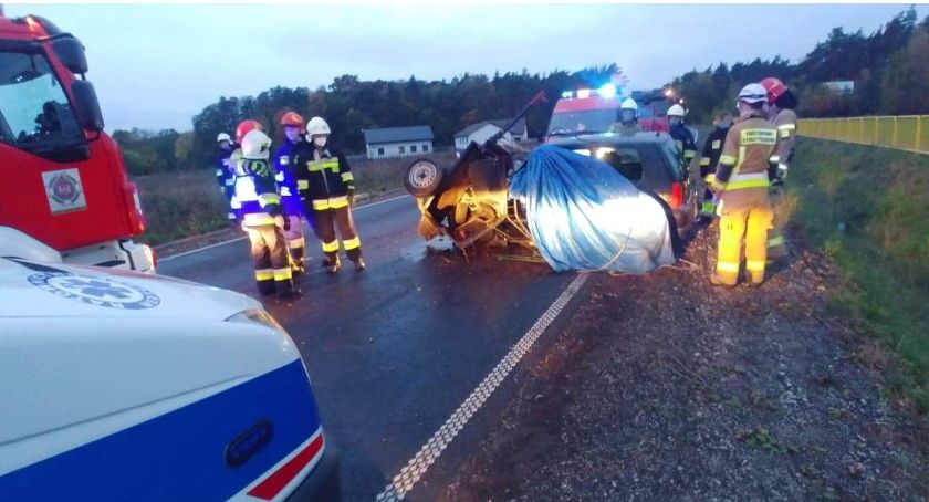 Kierująca volkswagenem lupo została ranna. Koń zginął w wyniku zderzenia