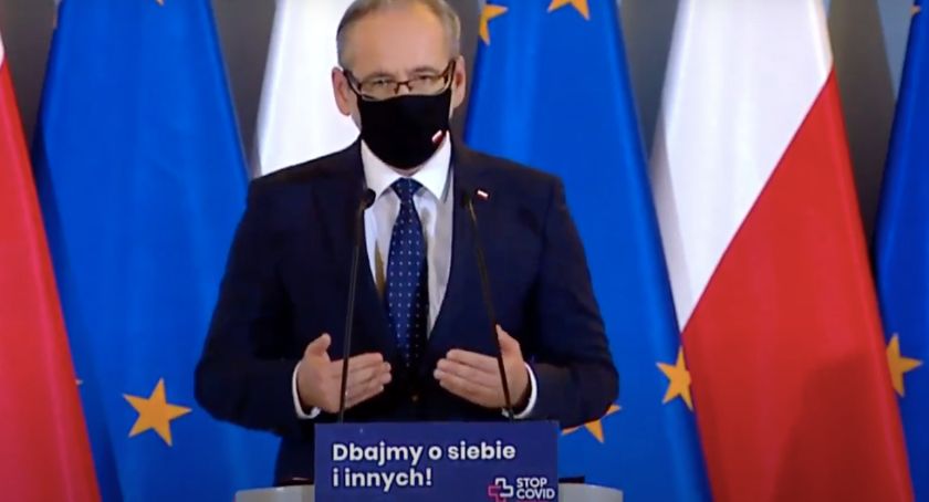 Kolejna strategia walki z pandemią. Pulsoksymetry, testy antygenowe i nowe zasady kwarantanny