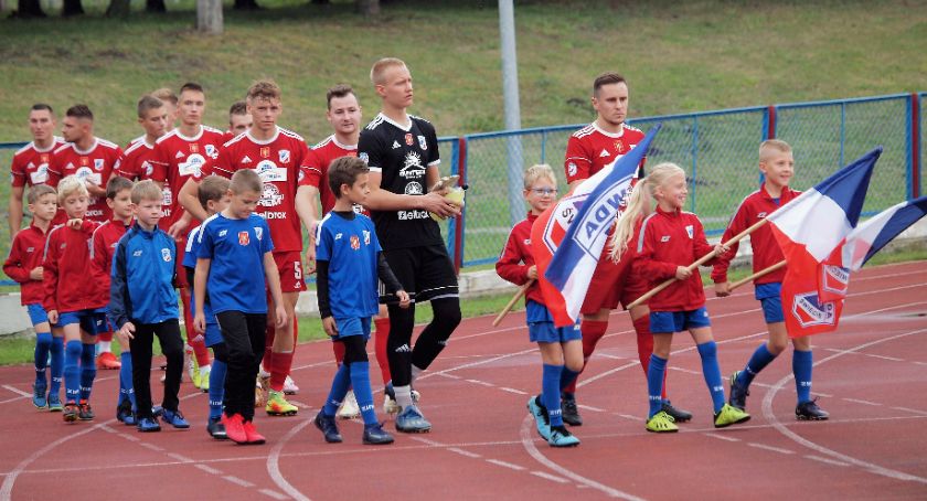 Udany powrót do gry piłkarzy Startu Pruszcz. Dotkliwa porażka Wdy Świecie we Włocławku