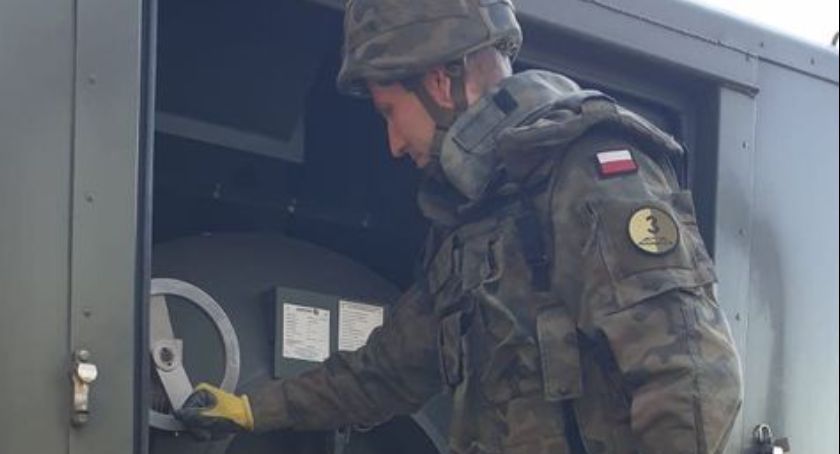 Skład amunicji znaleziony w Taszewie. Po odkryciu leśniczego musieli interweniować saperzy