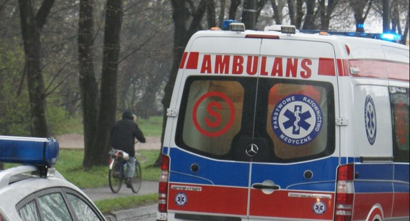 Wypadek na nowo powstającym osiedlu Laskowicka w Świeciu. Mężczyznę zabrała karetka