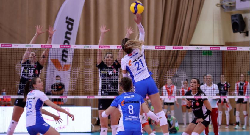 Najbliższy mecz Jokera Świecie przełożony na niedzielę, ale za to pokaże go Polsat Sport