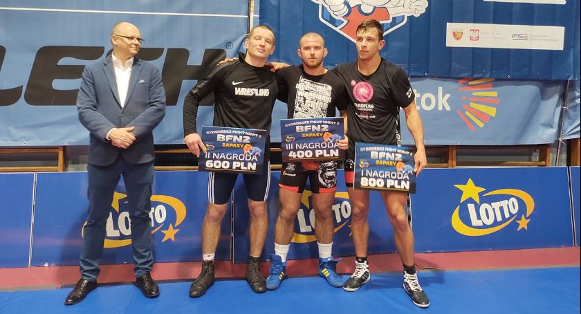 Zapaśnicy ze Świecia walczyli w gali „Bydgoszcz Fight Night”