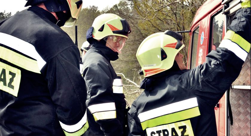 Strażacy chcieli ratować samobójców. Ci jednak tłumaczyli, że nie mieli zamiaru odbierać sobie życia