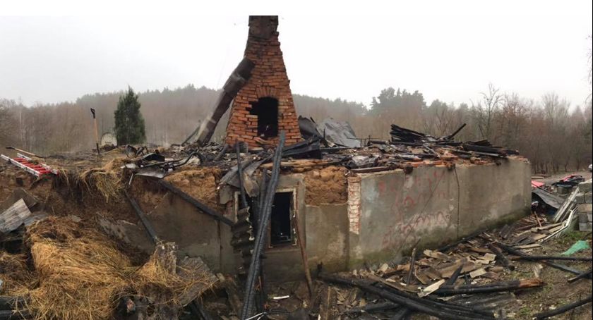 Po pożarze dom rodziny z Komorska jest do rozbiórki. Ruszyła internetowa zbiórka pieniędzy