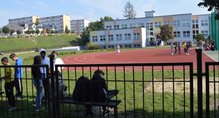 Kwarantanna w SP 8 w Świeciu. Dzieci ledwie wróciły do szkoły i znów muszą siedzieć w domu