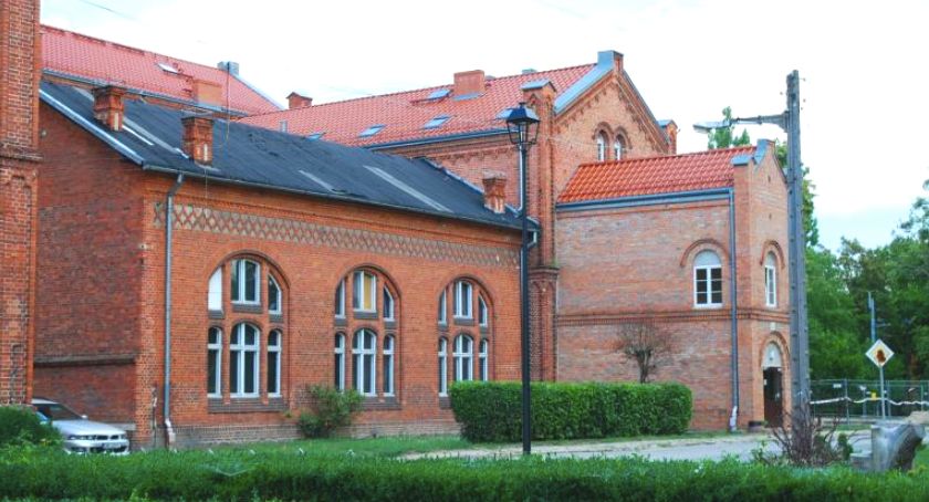 Świecki oddział psychiatrii dla dzieci i młodzieży wymaga inwestycji na 5 mln zł. O grzybie w łazienkach i smutnych salach mówi ordynator
