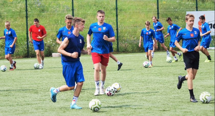 Dotacje na sport w gminie Świecie rozdane – jakie kluby otrzymają największe wsparcie?
