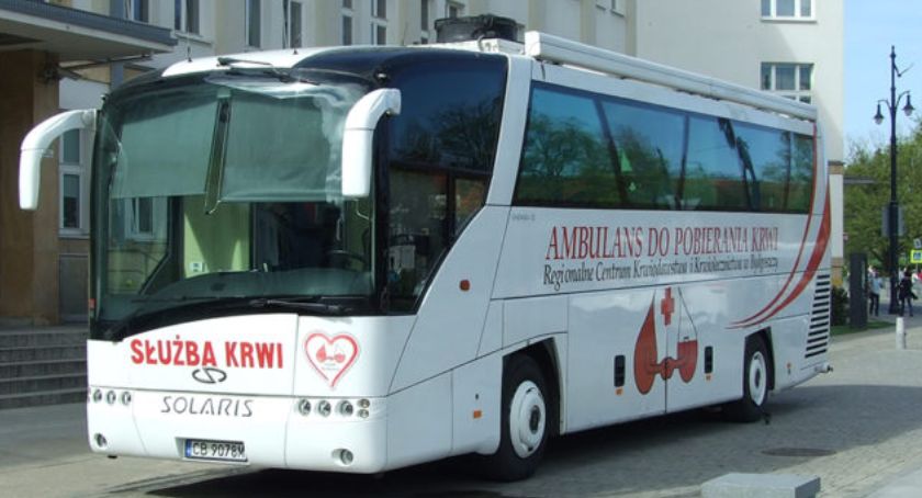 Krwiobus stanie w Świeciu. Wiecie, że są nowe przywileje dla krwiodawców?