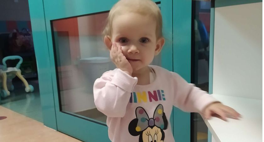 Mała Lea potrzebuje kolejnej dawki leku. Choruje na ostrą białaczkę limfoblastyczną