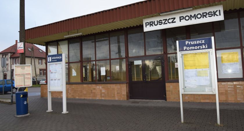 Kolejny akt wandalizmu w Pruszczu. Tym razem doszło do niego w poczekalni dworca kolejowego