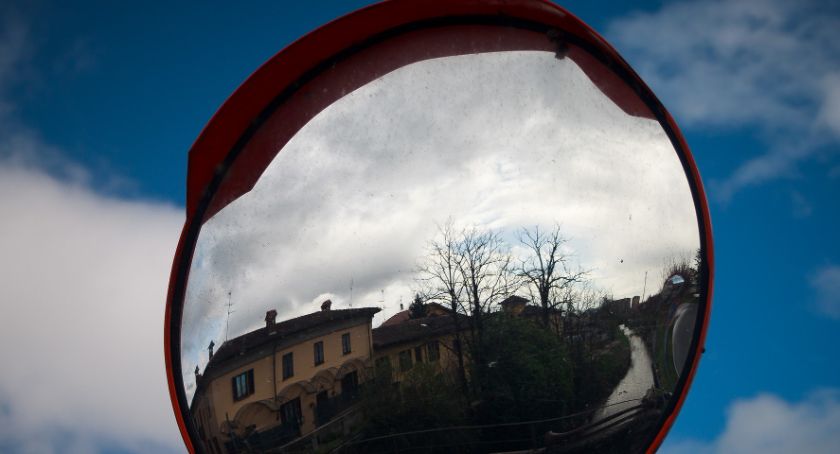 Radni ze Świekatowa rozmawiali o problemach drogowych. Wójt zapowiedział zmiany