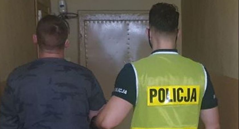Policyjny pościg przez Bukowiec i gminę Świecie. Kierowca na haju o mało nie potrącił dziecka