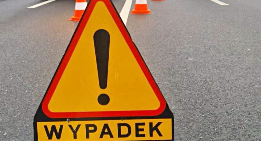 Wypadek na autostradzie. Dwie osoby zostały ranne