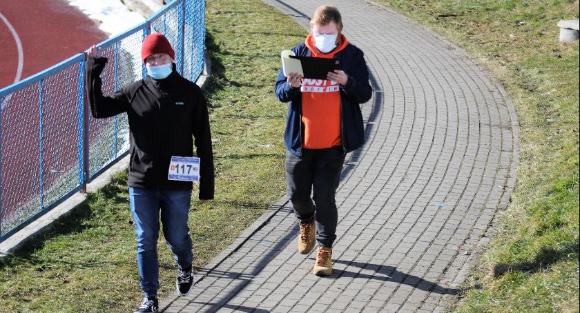 18 drużyn rywalizowało w obiegówce po Świeciu. Wszystkie zaliczyły komplet zadań