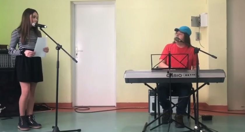 W Świekatowie powstało Młodzieżowe Studio Piosenki. Instruktorem jest Andrzej Żółkoś