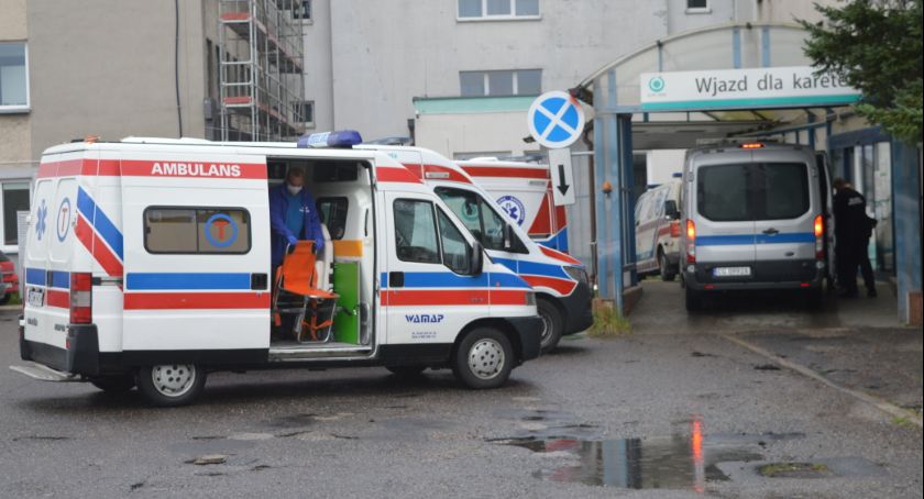 Wszystkie łóżka i respiratory zajęte w szpitalu w Świeciu. Lecznica nie przyjmuje już nowych chorych na COVID-19